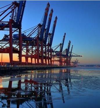 與上海進口代理公司合作對企業有哪些益處